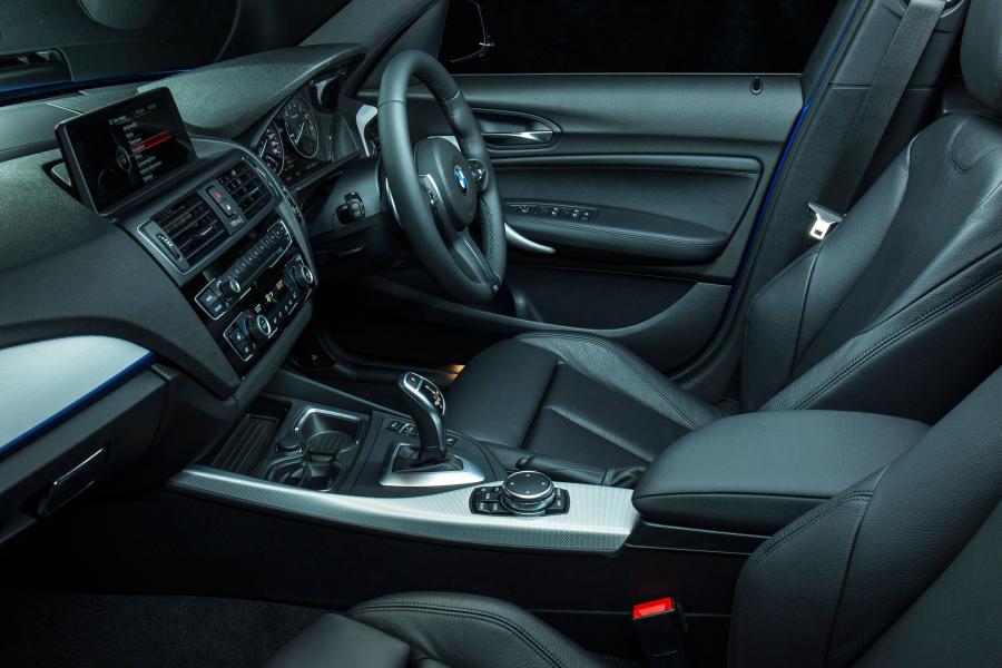  BMW M135i 5-Door 2015 года  (AU) (фото 11 из 12)
